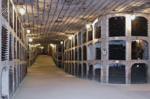 "Caves Milestii Mici Moldavie" by Photo: Myrabella / Wikimedia Commons. 